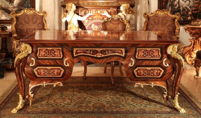 Desk Boulle 1672